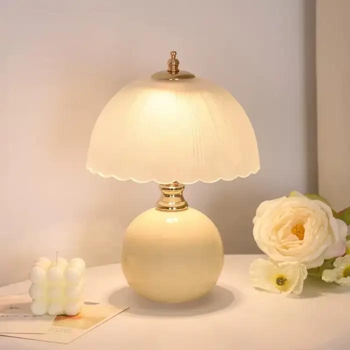 Lampe de Table Moderne en Bourgeon de Fleur avec Abat-Jour Tissé en Textile Pour Chambre à Coucher et Bureau Occasions Spéciales