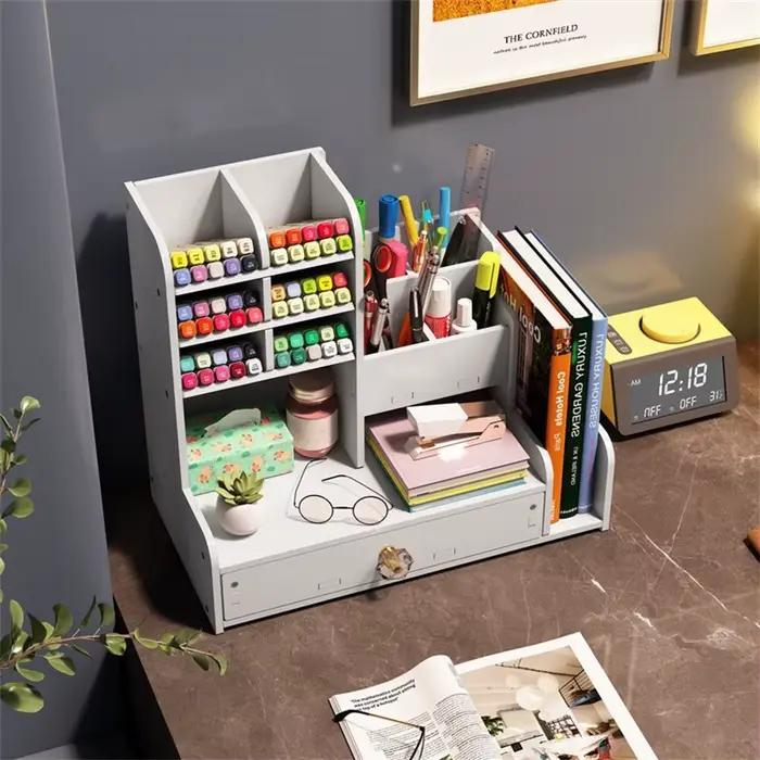 Porte-stylo de grande capacité peu encombrant