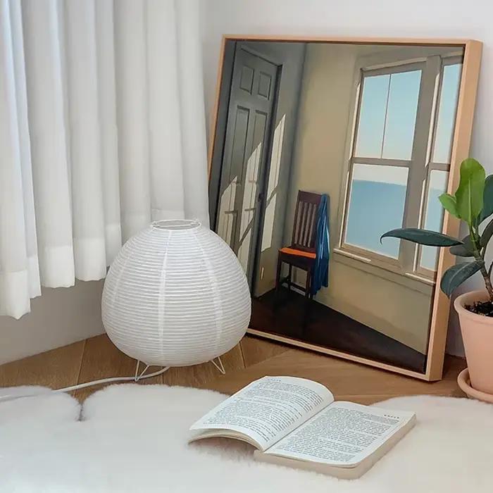 Lampe de table LED moderne en papier pour chambre salon bureau élégante avec abat-jour blanc ou noir pour décoration intérieure occasions spéciales