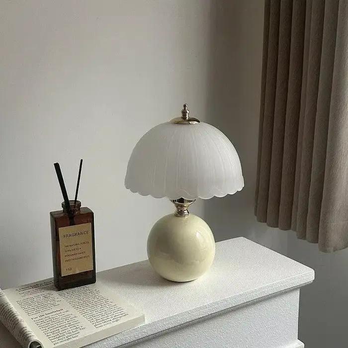 Lampe de Table Moderne en Bourgeon de Fleur avec Abat-Jour Tissé en Textile Pour Chambre à Coucher et Bureau Occasions Spéciales