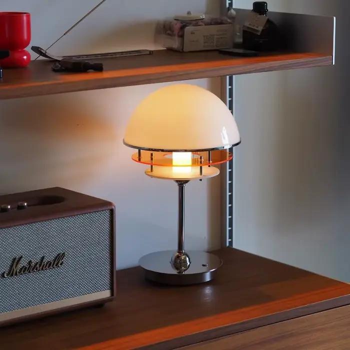 Lampe de table créative style Bauhaus