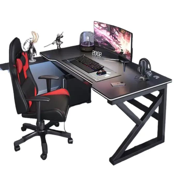 Ordinateur noir bureau