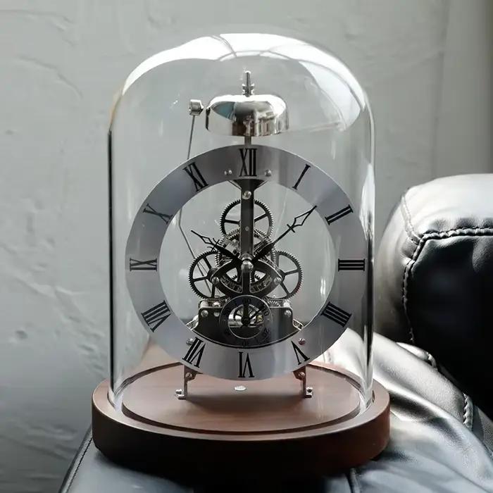 Horloge de bureau mécanique en métal et bois
