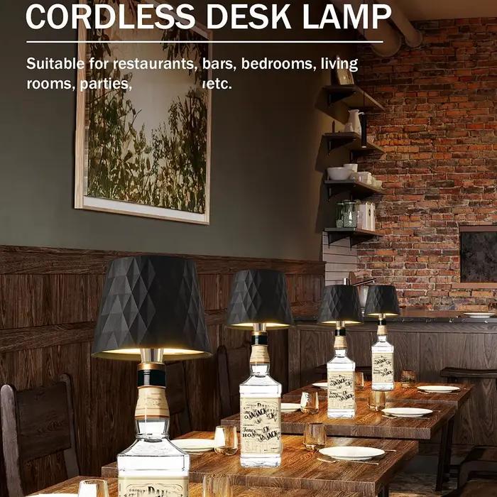 Lampe de table LED sans fil, design portable, commande tactile, gradation progressive trois couleurs, chargement USB, idéale pour l'éclairage d'ambiance, lampes de table de restaurant, lampes de lectu