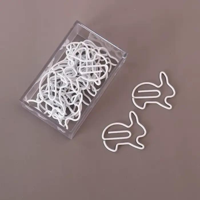 Trombones décoratifs en forme de lapin blanc