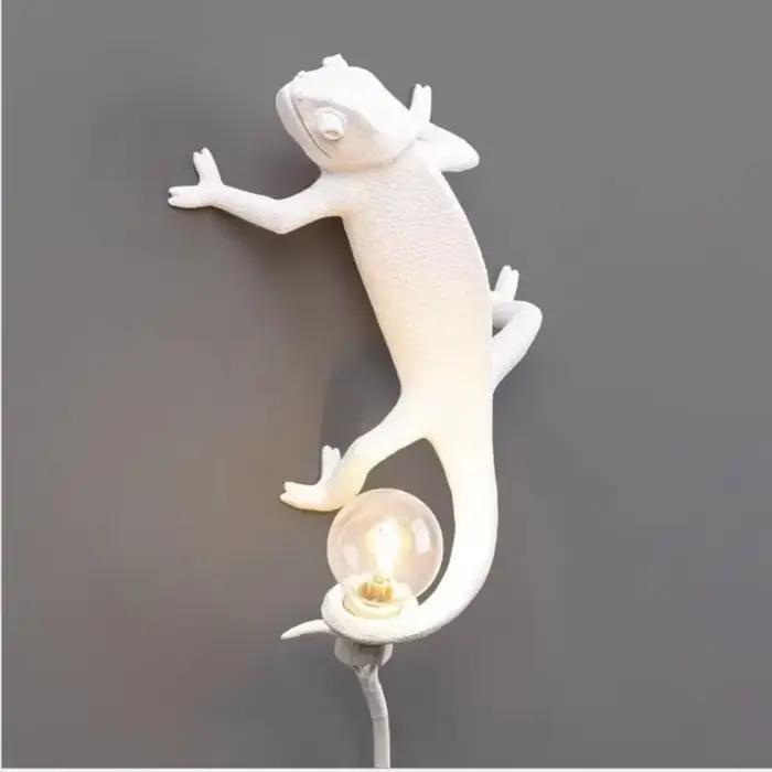 Lampe de table caméléon scandinave