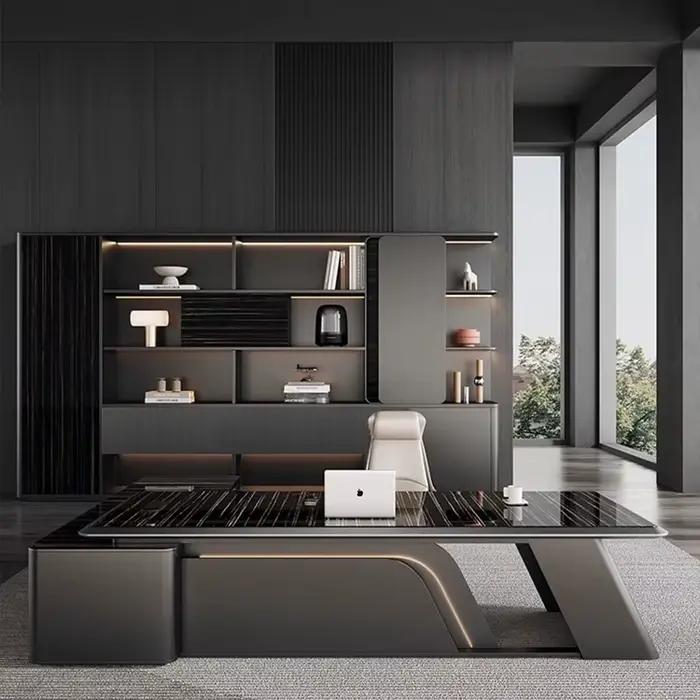 Bureau de bureau moderne peu encombrant