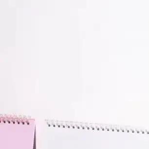 Calendrier de planificateur à mini bobine pour accessoires de bureau ; Conception simple et compacte