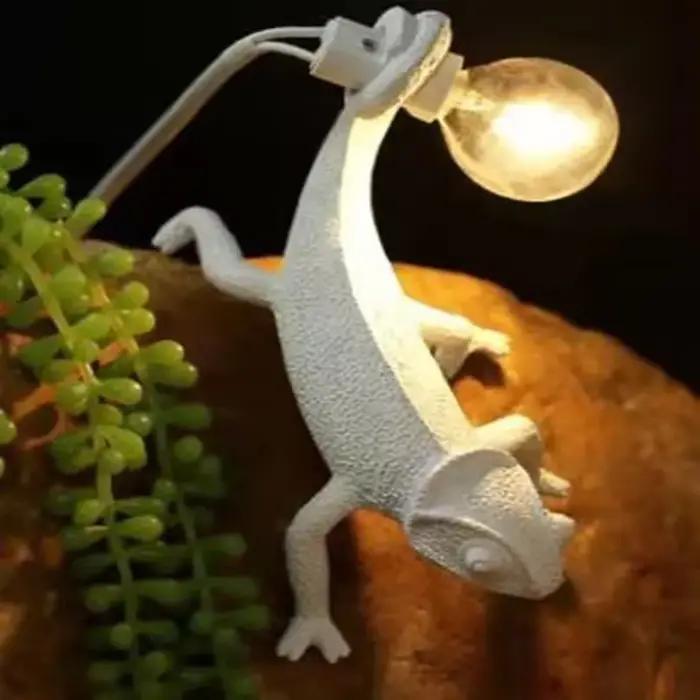 Lampe de table caméléon scandinave