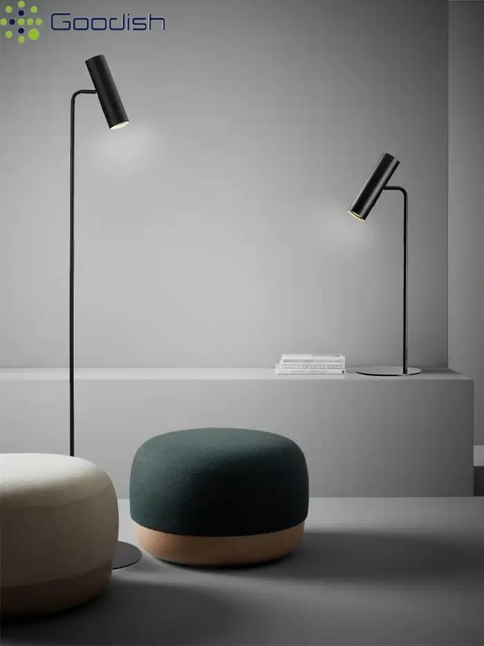 Lampes sur pied LED créatives en métal noir de style médiéval