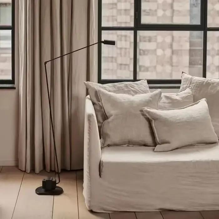 Lampe de sol au design italien moderne