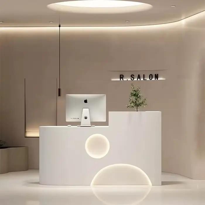 Bureaux de réception d'angle éclairés