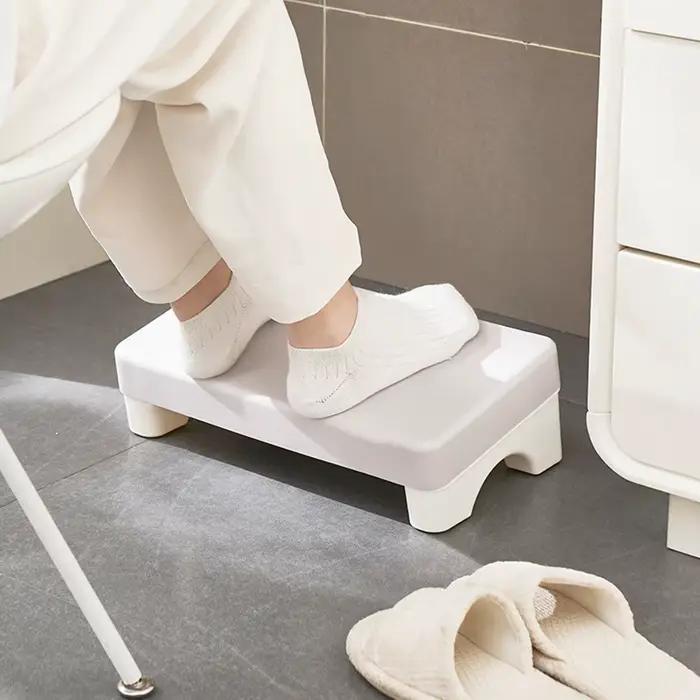 Tabouret de pied ergonomique pour bureau et salon avec base antidérapante pour femmes et hommes usage quotidien et occasions spéciales