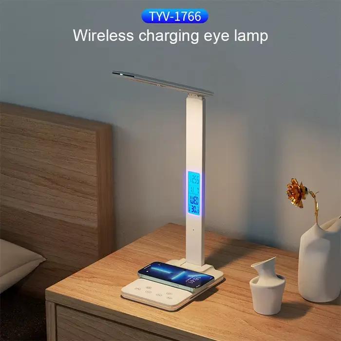 Lampe de bureau LED avec chargeur sans fil et port USB enfichable