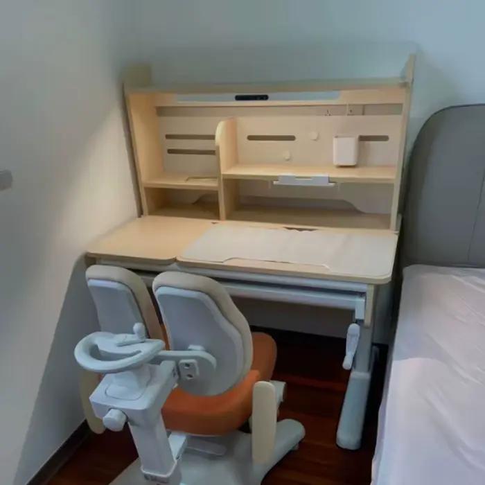 Bureau d'écriture moderne de luxe en bois massif