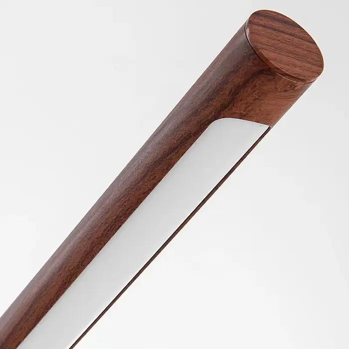 Lampe de table LED design italien moderne pour salon chambre à coucher bureau détude bois élégante à offrir pour femmes occasions spéciales