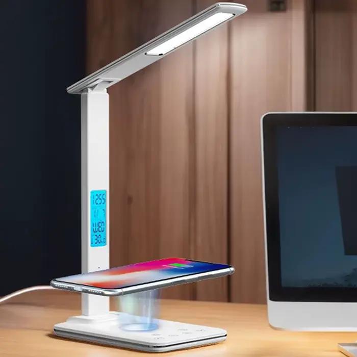 Lampe de bureau LED avec chargeur sans fil et port USB enfichable