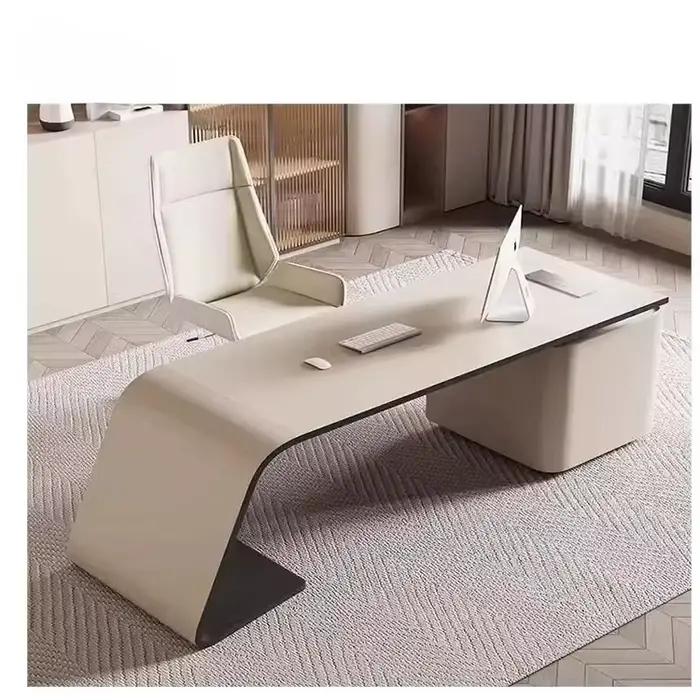 Bureau du patron, artisanat de peinture cuite