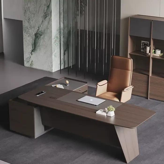 Bureau de direction moderne et luxueux en bois pour bureau professionnel et accessoires de maison élégants