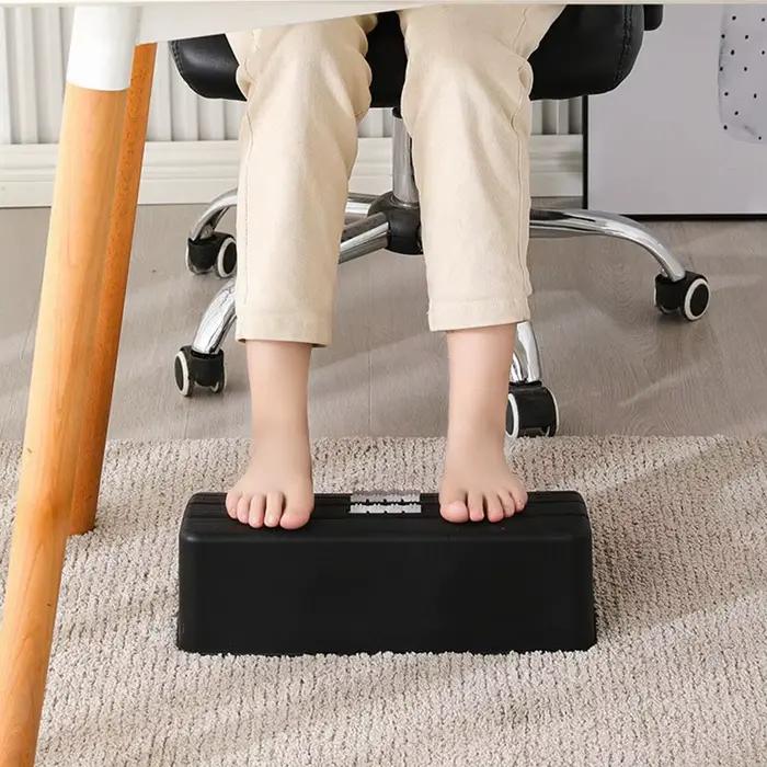 Répose-pieds de bureau moderne avec tapis de massage pour une meilleure posture et relaxation des pieds pour bureau et maison