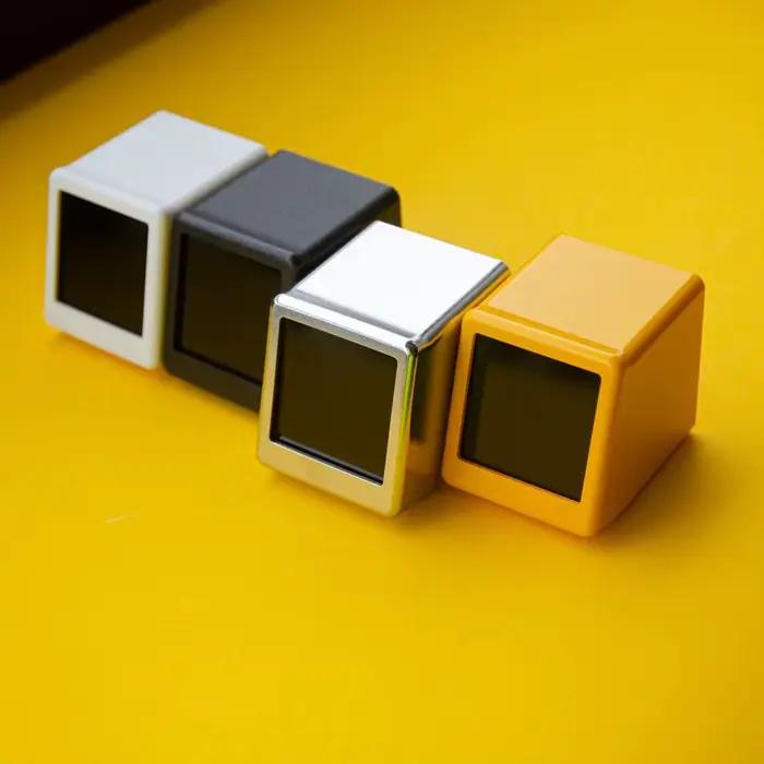 Super Cool Mini Station météo numérique de bureau WiFi avec écran LCD IPS
