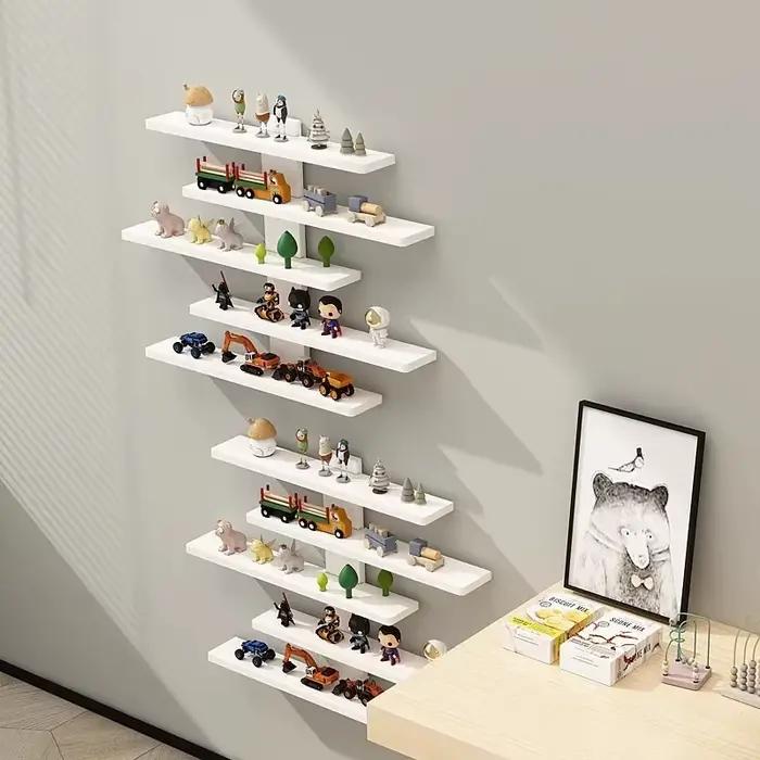 Étagère murale pour la présentation de figurines